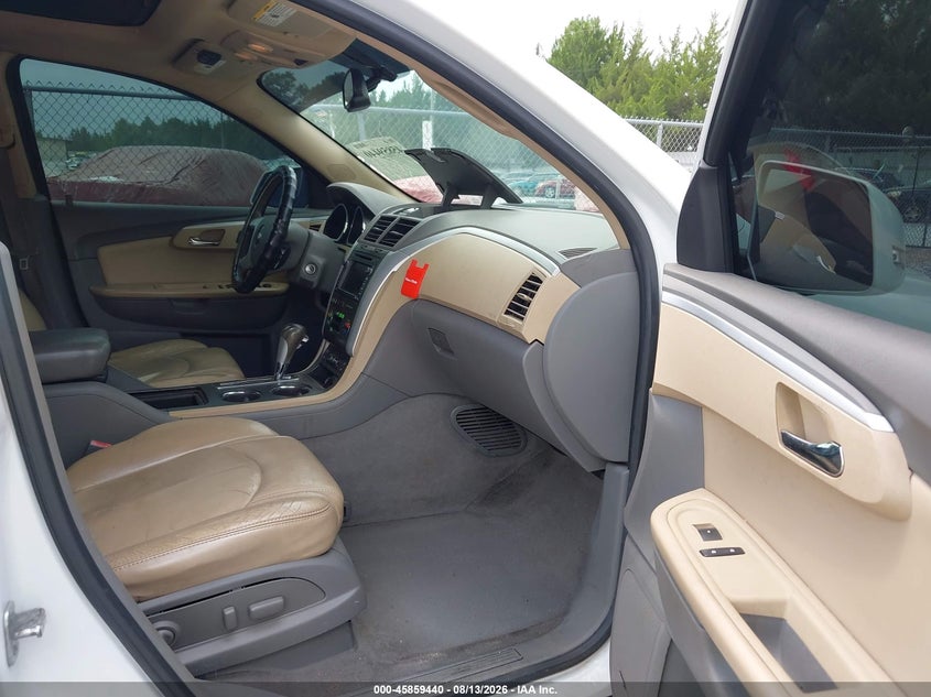 2010 CHEVROLET TRAVERSE auction photo 5