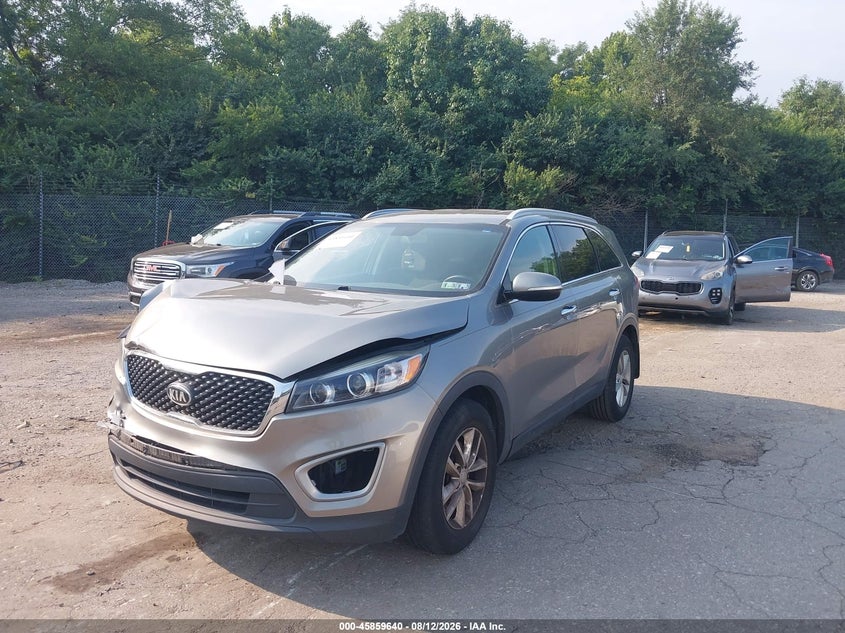2017 KIA SORENTO auction photo 2