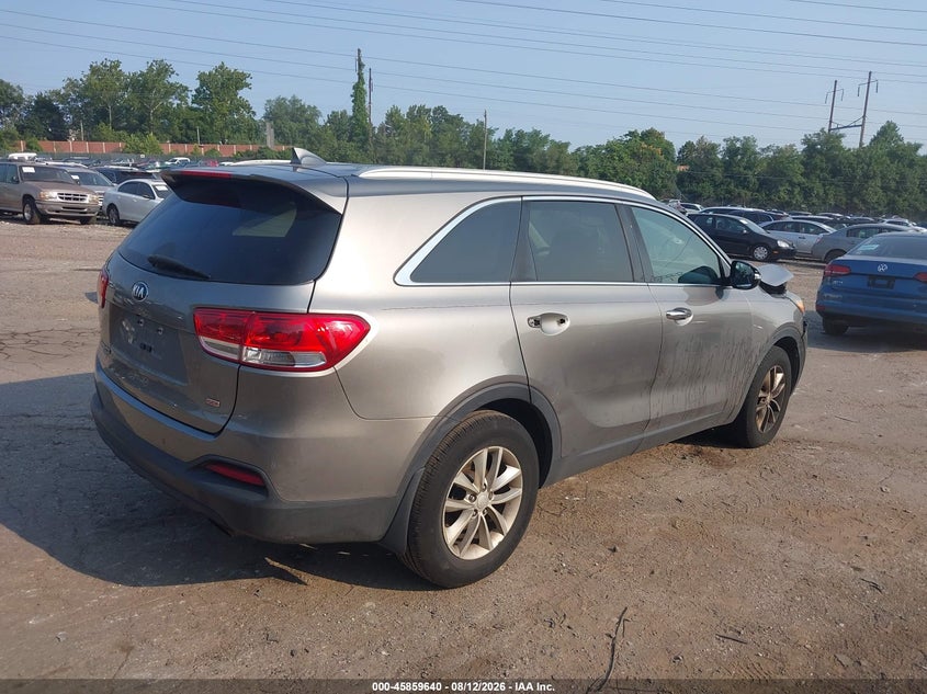 2017 KIA SORENTO auction photo 4