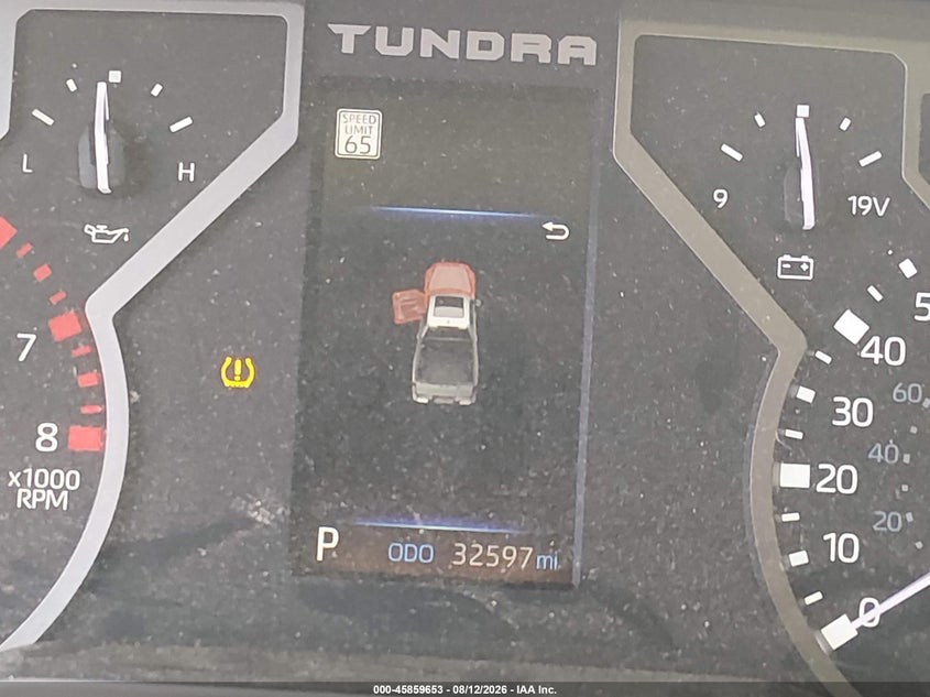 TOYOTA TUNDRA - zdjęcie 16