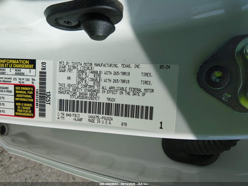 TOYOTA TUNDRA - zdjęcie 9