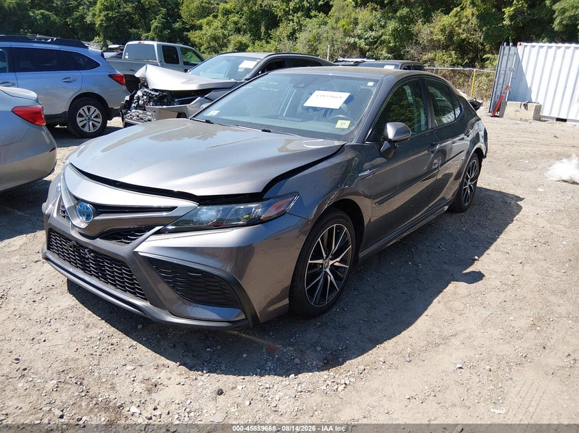 2021 TOYOTA CAMRY auction photo 2