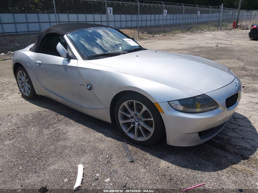 2006 BMW Z4 3.0I, Front, IAAI, VIN 4USBU33516LW69417