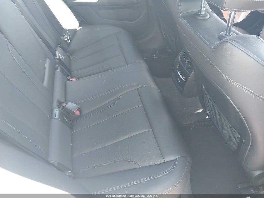 2023 BMW I4 auction photo 8