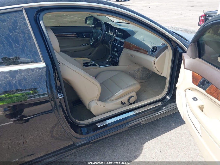 2012 MERCEDES-BENZ C 250 auction photo 5