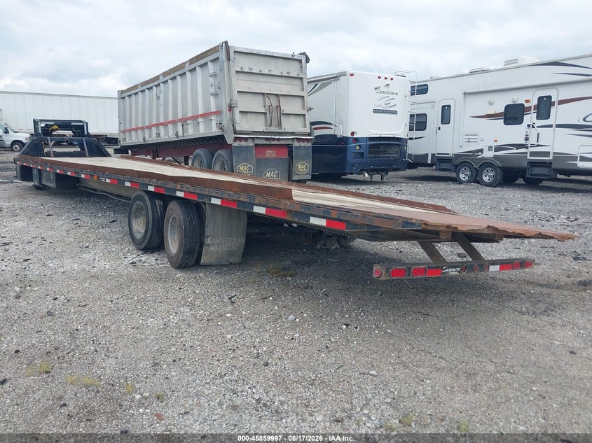 2022 EAST TEXAS 40' FLATBED GOOSENECK auction photo 3