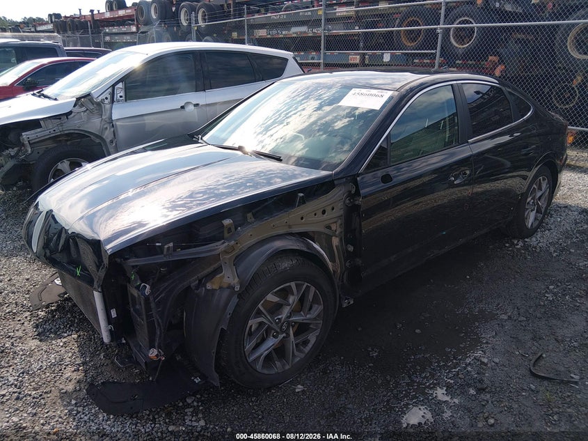 2021 HYUNDAI SONATA auction photo 2