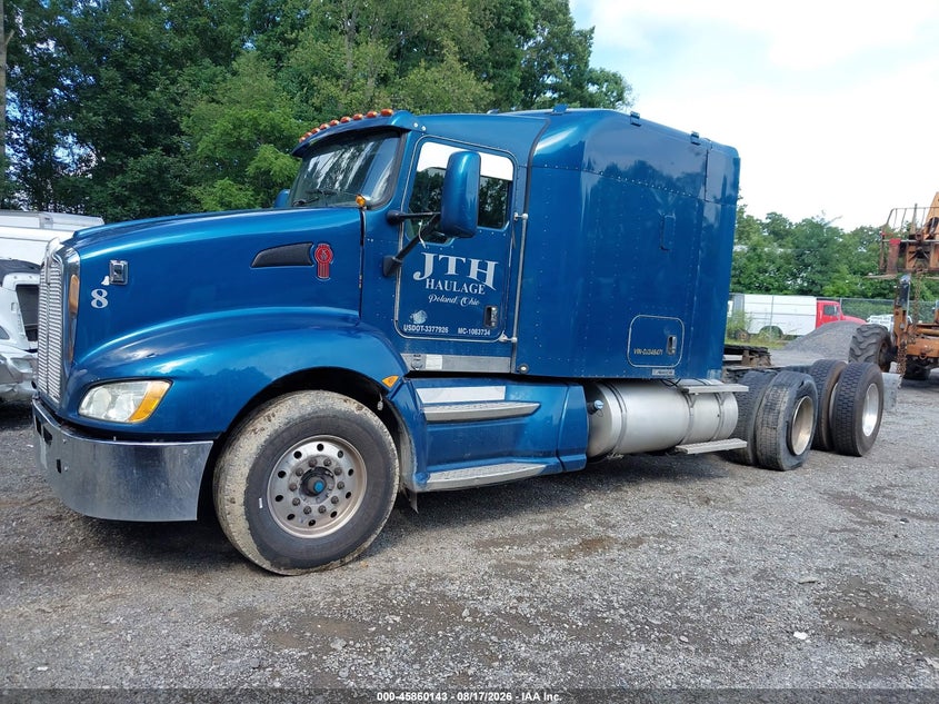 2013 KENWORTH CONSTRUCTION auction photo 2