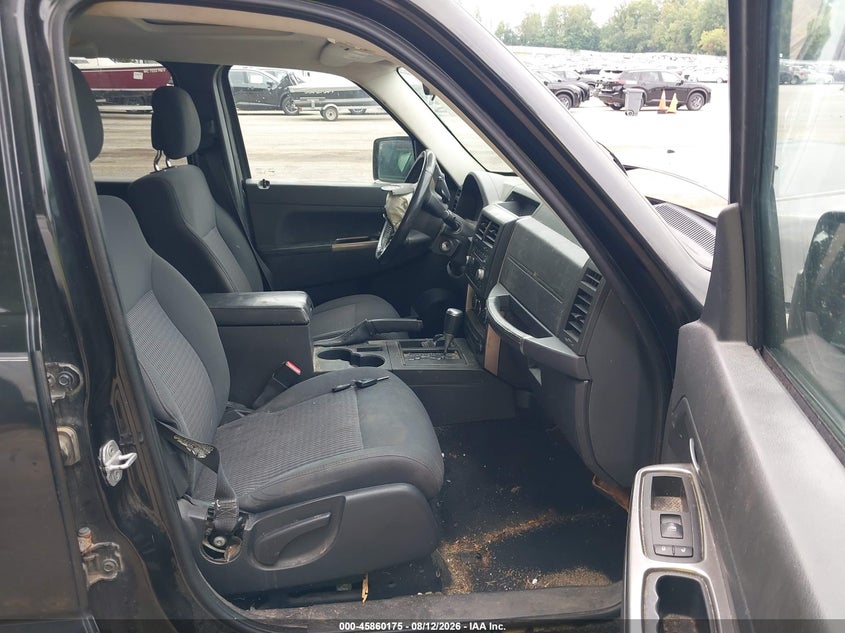 2010 JEEP LIBERTY auction photo 5
