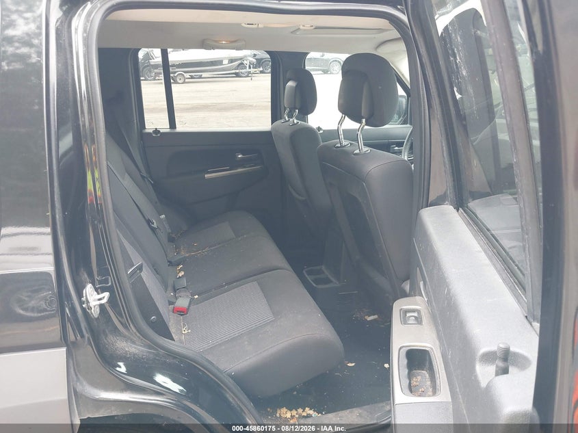 2010 JEEP LIBERTY auction photo 8