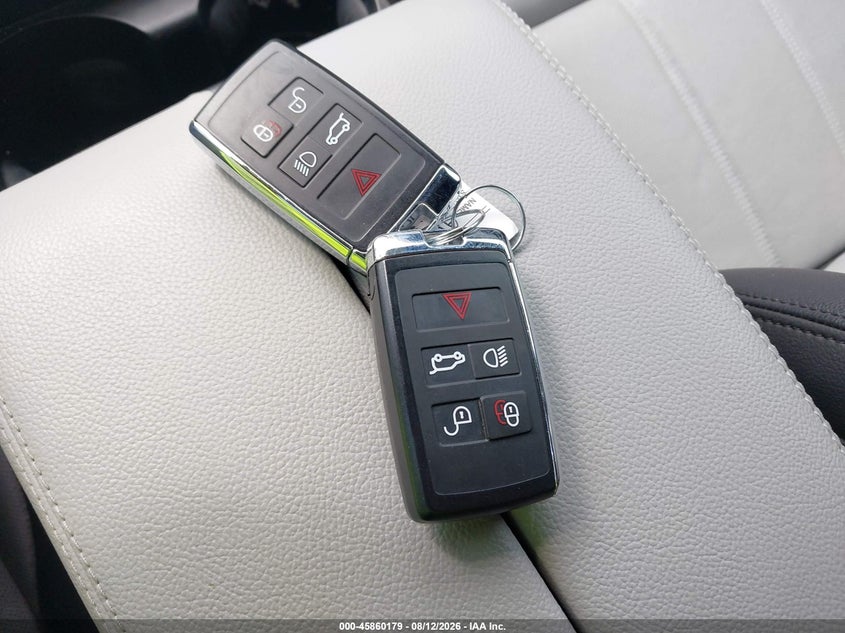 LAND ROVER RANGE ROVER EVOQUE - zdjęcie 11