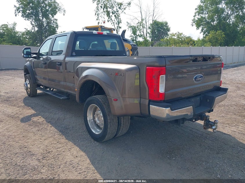 2017 FORD F-450 auction photo 3