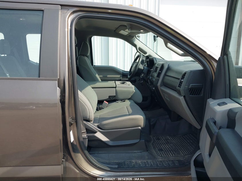 2017 FORD F-450 auction photo 5