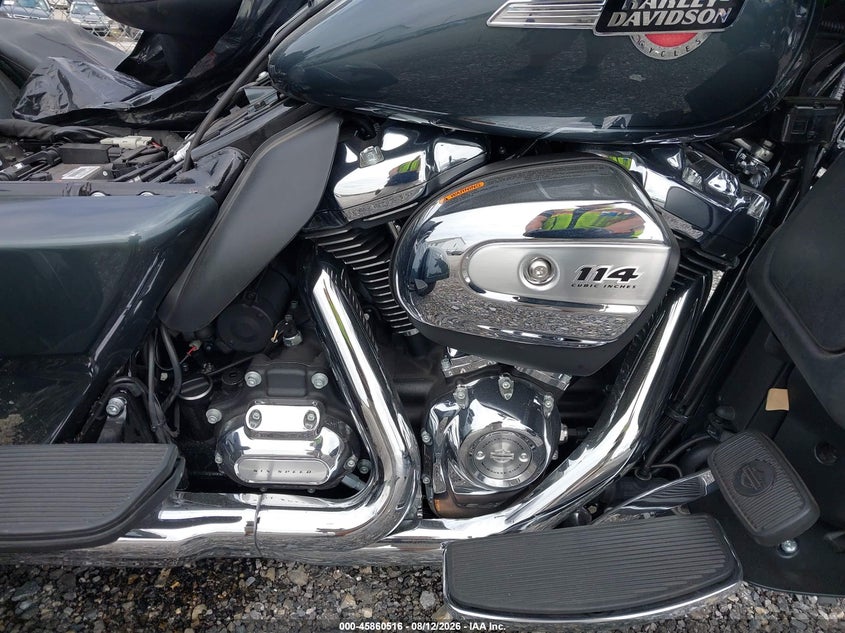 2025 HARLEY-DAVIDSON TRI GLIDE ULTRA MOTO 2