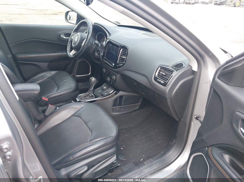 2017 JEEP NEW COMPASS auction photo 5