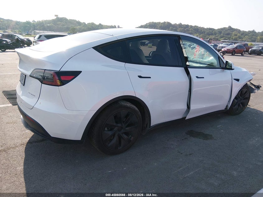 TESLA MODEL Y - zdjęcie 4