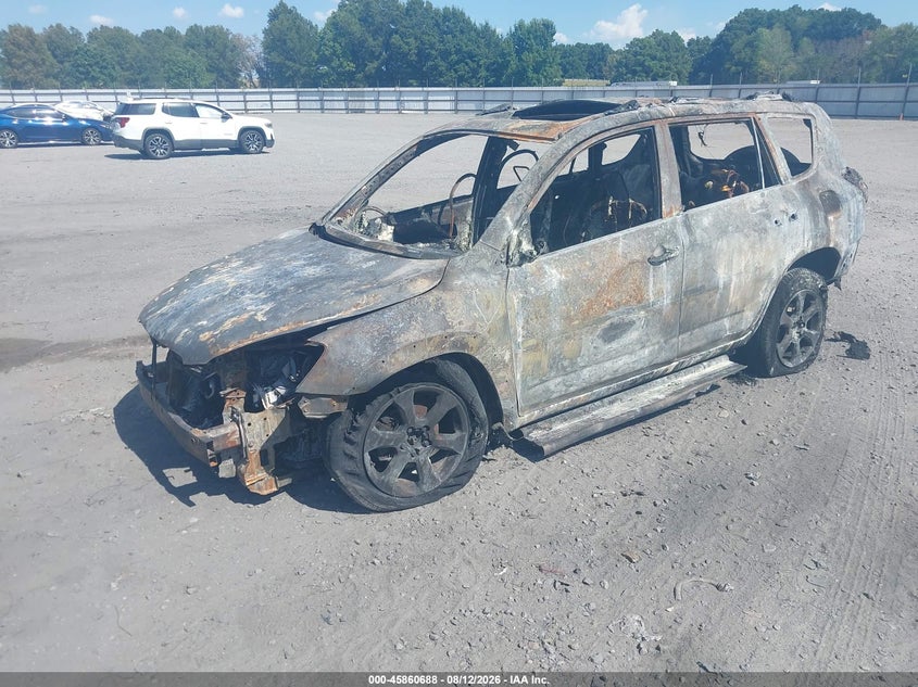 2010 TOYOTA RAV4 auction photo 2