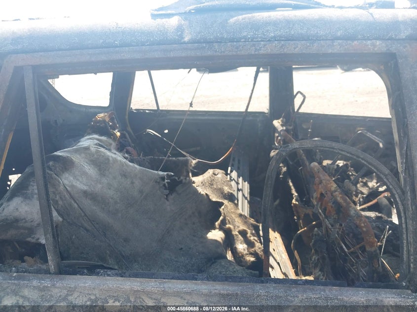 2010 TOYOTA RAV4 auction photo 8