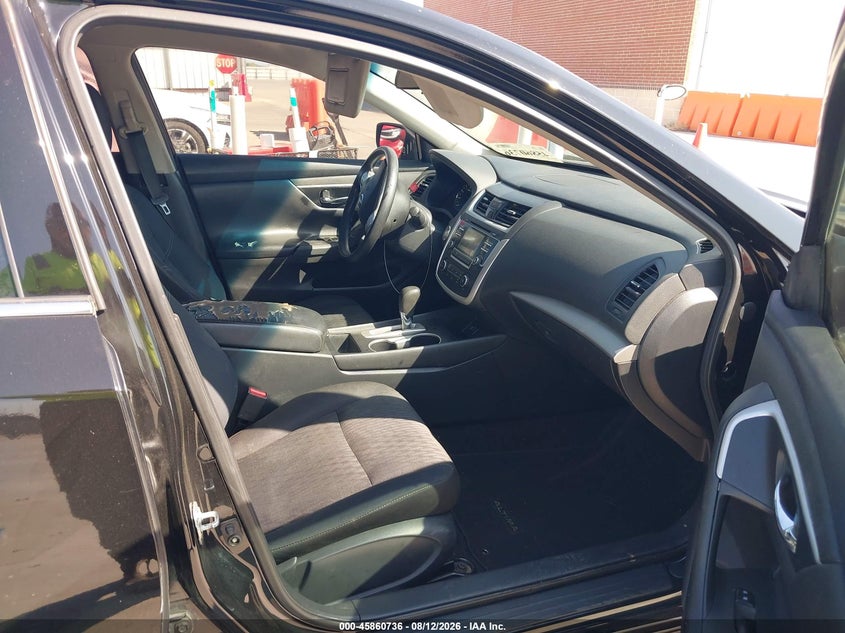 2018 NISSAN ALTIMA auction photo 5