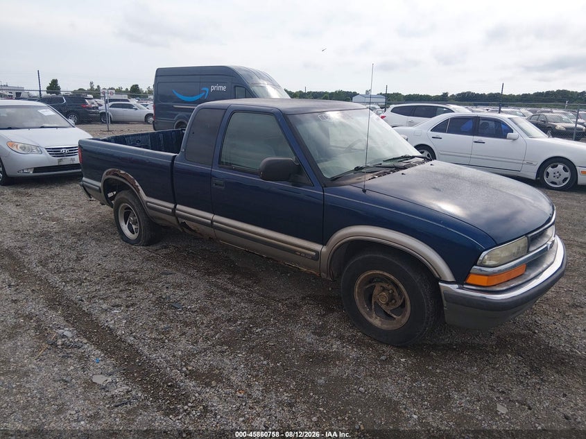 1999 CHEVROLET S-10 — zdjęcie z aukcji