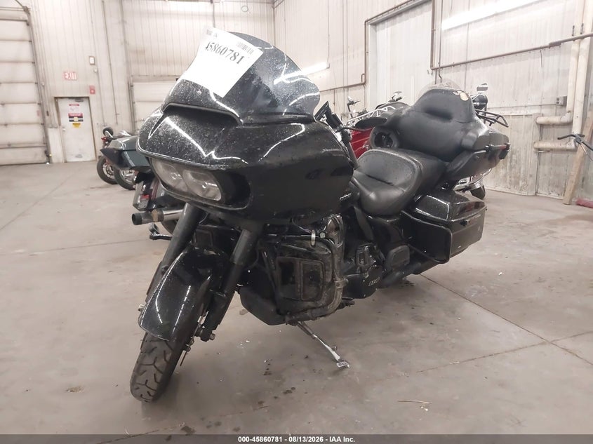 HARLEY-DAVIDSON FLTRK 2022
