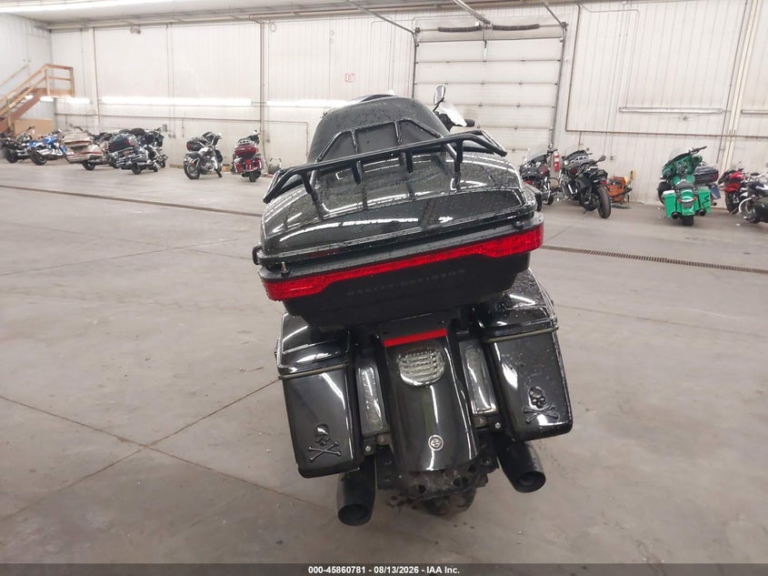 HARLEY-DAVIDSON FLTRK 2022