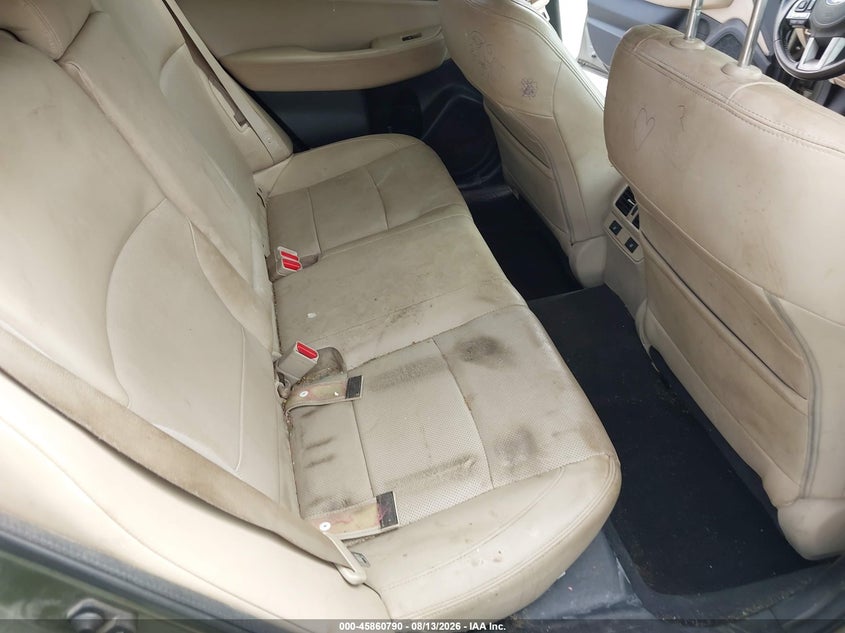 2016 SUBARU OUTBACK auction photo 8