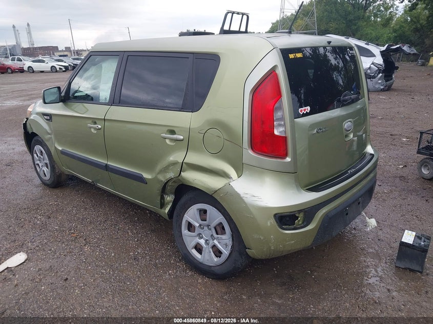 2013 KIA SOUL auction photo 3