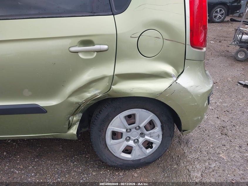2013 KIA SOUL auction photo 6
