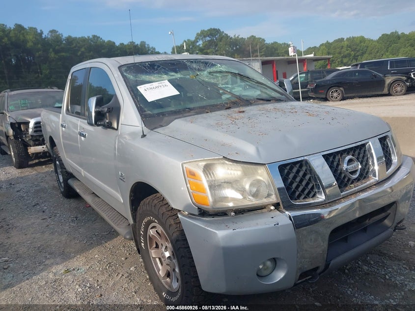 2004 NISSAN TITAN LE