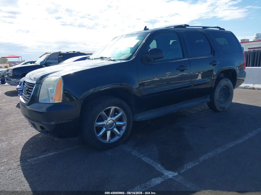 2007 GMC YUKON auction photo 2
