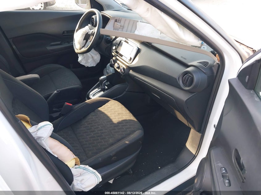 2021 NISSAN KICKS auction photo 5