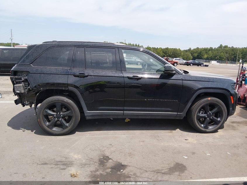 JEEP GRAND CHEROKEE - zdjęcie 13