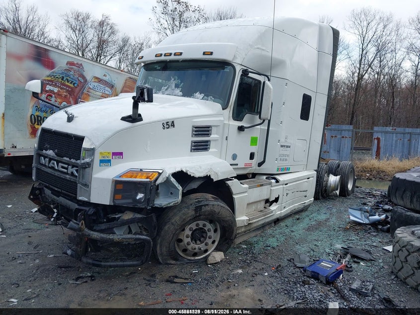 2020 MACK ANTHEM auction photo 2