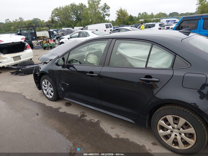 TOYOTA COROLLA - zdjęcie 14