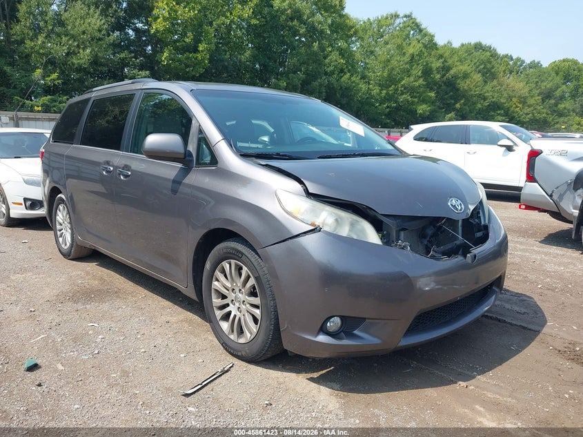 Vin: 5tdyk3dc1fs689622, lot: 46360393, toyota sienna xle 8 passenger 2015 img_1