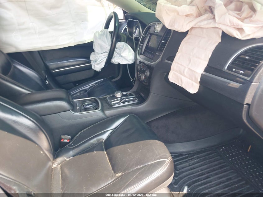 2017 CHRYSLER 300 auction photo 5