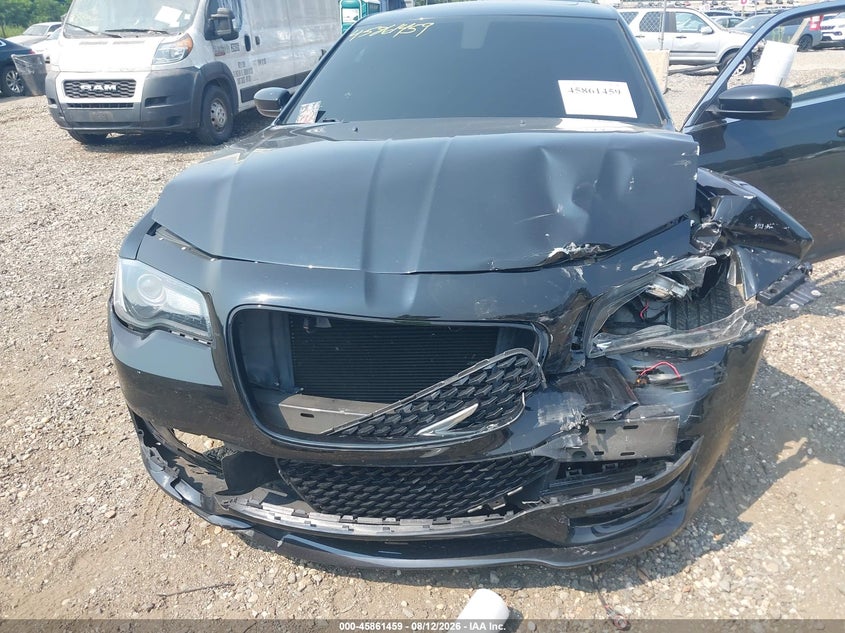 2017 CHRYSLER 300 auction photo 6