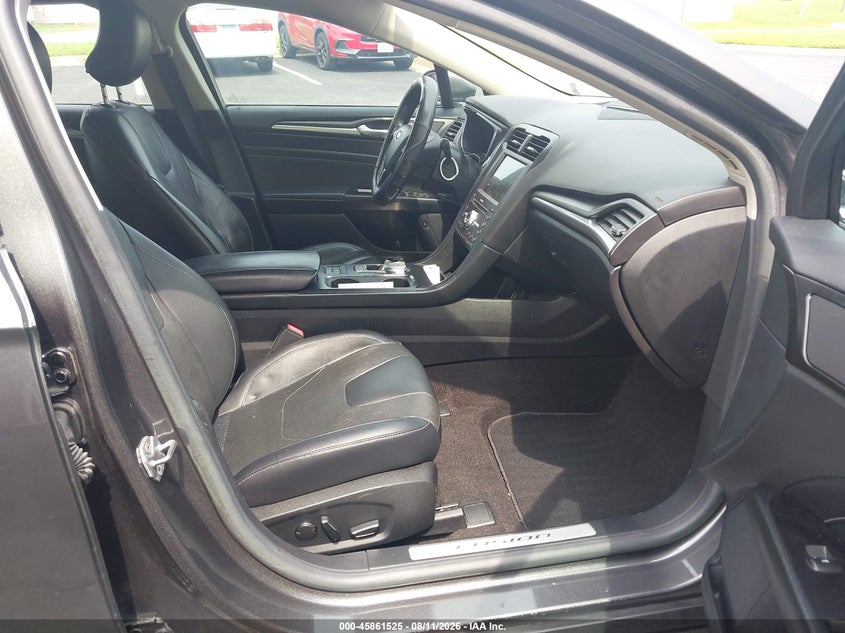 2019 FORD FUSION ENERGI auction photo 5