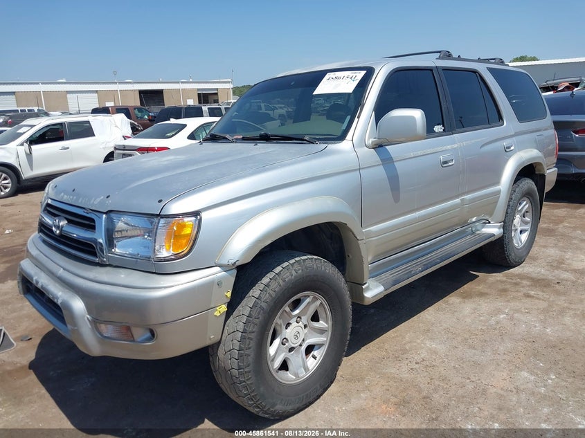 2000 Toyota 4Runner, Rear, IAAI, VIN JT3GN87R8Y0170318 — photo 2