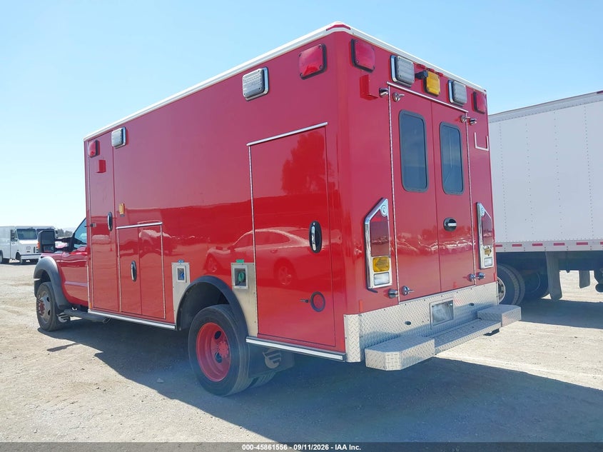 2013 FORD F-450 CHASSIS auction photo 3