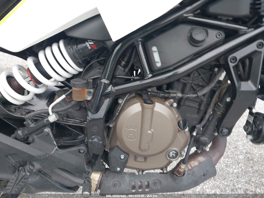 HUSQVARNA VITPILEN 401/SVARTPILEN 401 2024