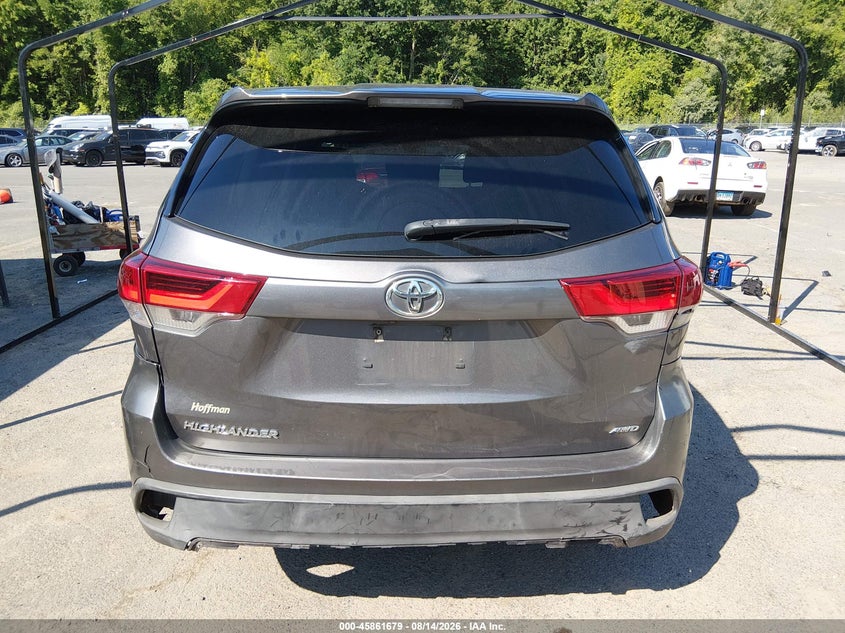 TOYOTA HIGHLANDER - zdjęcie 17