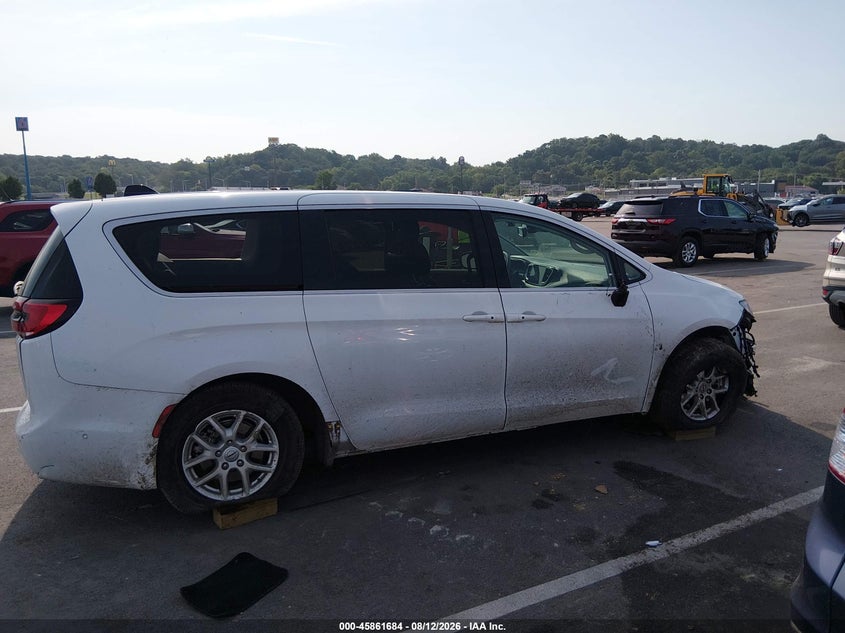 CHRYSLER PACIFICA - zdjęcie 14