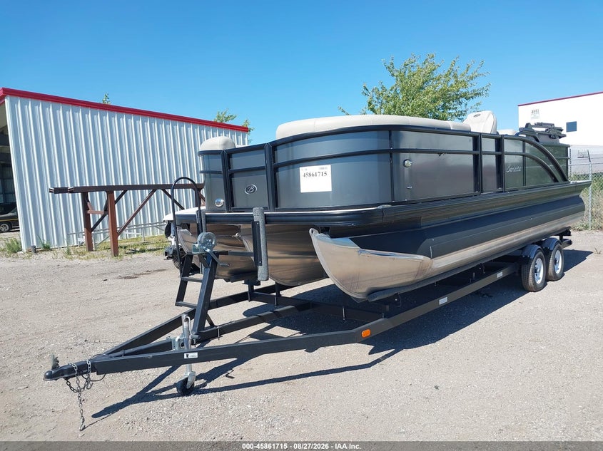 2019 BARLETTA PONTOON auction photo 2