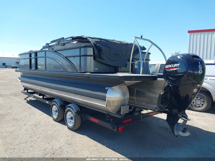 2019 BARLETTA PONTOON auction photo 3