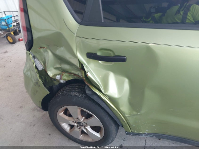2017 KIA SOUL auction photo 6