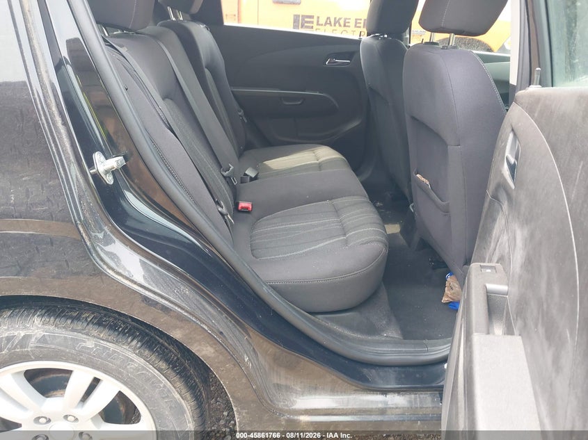 2014 CHEVROLET SONIC auction photo 8