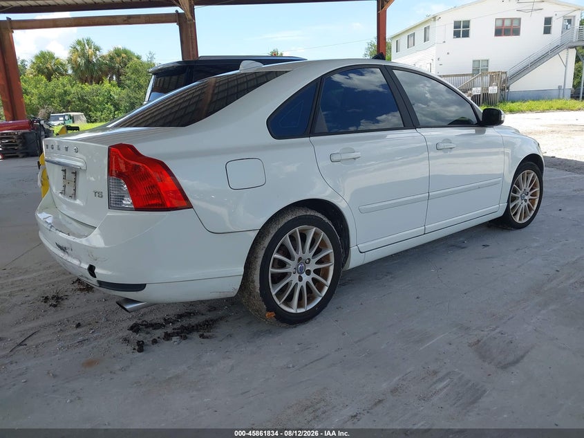 2011 VOLVO S40 auction photo 4