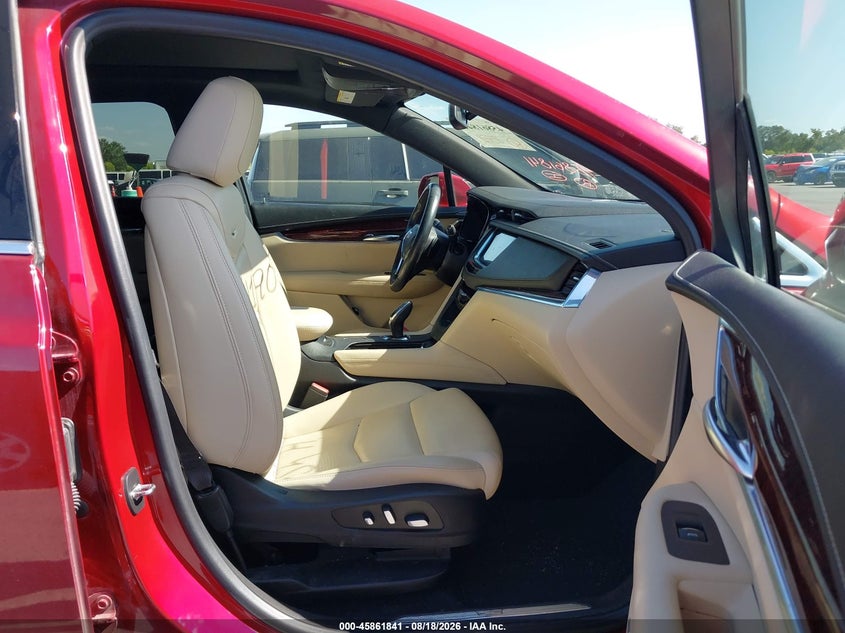 CADILLAC XT5 - zdjęcie 5